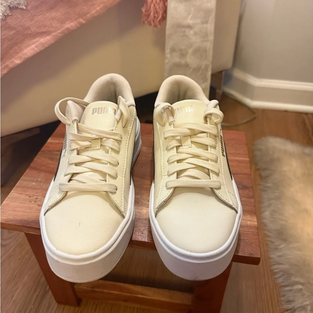 Puma White and Black Platform Sneakers - Picture 2 of 6